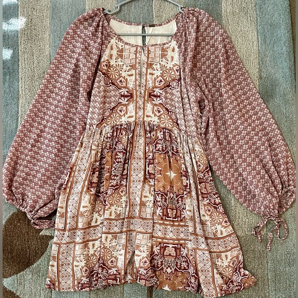 Free People Oksana Babydoll Peasant Dress w Long Puff Sleeves Geo Floral Print - Picture 3 of 8